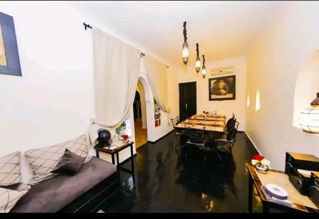Riad Des Ours Marrakesh Bagian luar foto