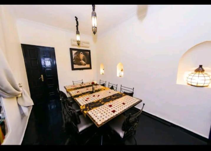 Riad Des Ours Marrakesh Bagian luar foto